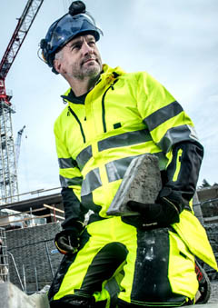 catalogo_ANTINFORTUNISTICA_abiti_scarpe